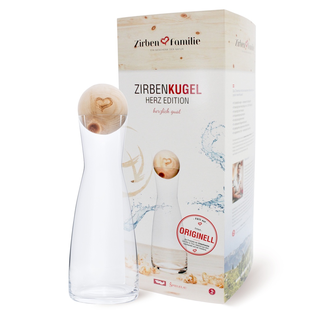 [1026] Zirbenkugel Wasserkaraffe Herz Edition Zirbenfamilie